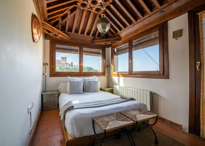 Casa Bombo 4*