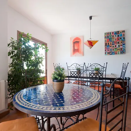 Casa Bombo 4*