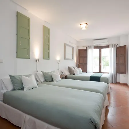 Alojamento de Acomodação e Pequeno-almoço Casa Bombo 4*