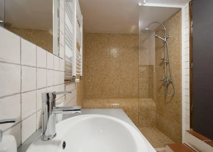 Oda ve Kahvaltı Casa Bombo 4*