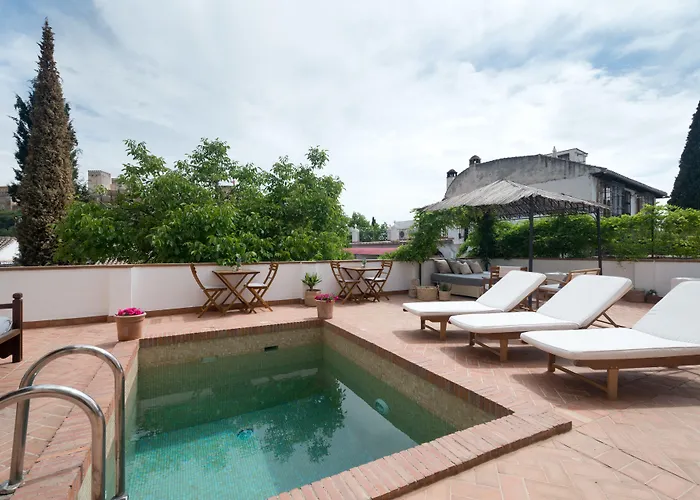 Oda ve Kahvaltı Casa Bombo 4*