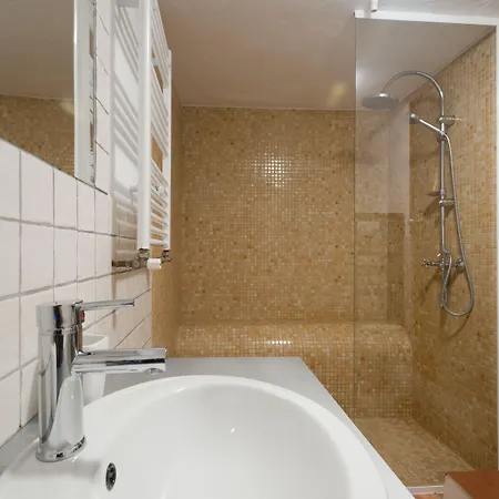 فندق مبيت وإفطار Casa Bombo 4*